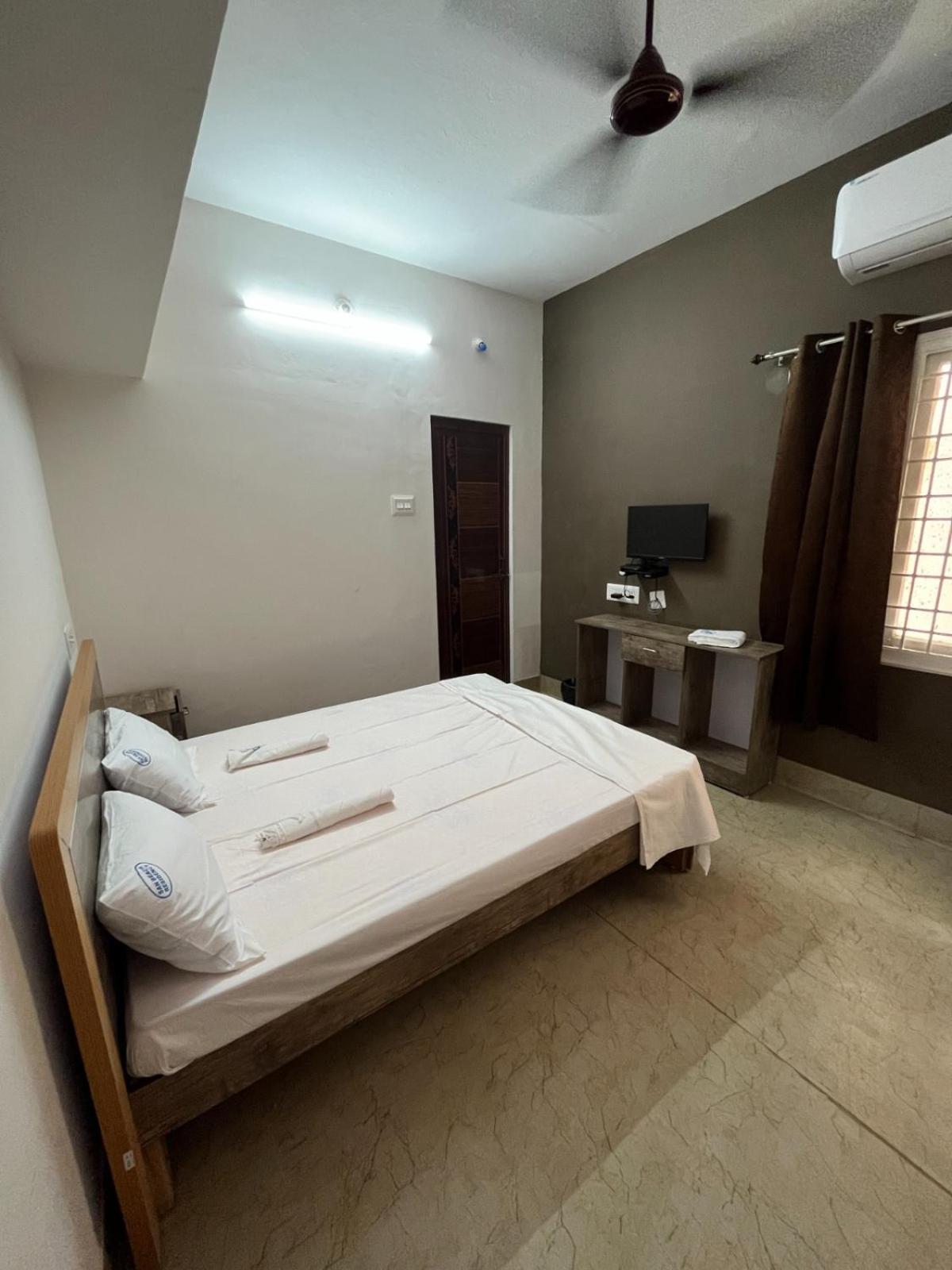 San Beach Residency Karaikal Εξωτερικό φωτογραφία